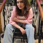 Sampurna Lahiri Instagram - Focus on the step in front of you, not the whole staircase.. . . #monday #mood #casual #denim #fashion #style #love #randomclick #fun