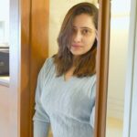 Sampurna Lahiri Instagram - Feel the fact that you are enough 💫 . @neelmajumder007 @rinkikhatoon @the_textile_tale @makeup_artist_surojit . #love #selflove #fun #instareels #saree #ethnicwear #happiness #lifestyle #fashion
