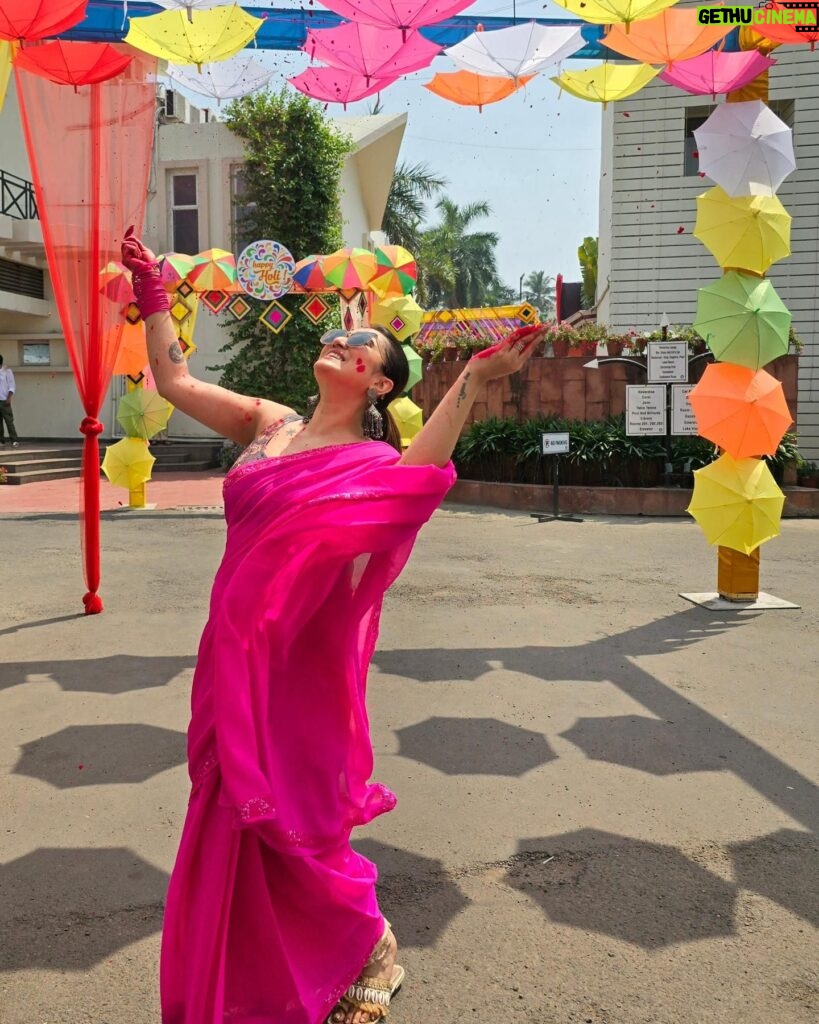 Sampurna Lahiri Instagram - Happy Holi ❤️💙💛🧡💚💖 . . #holi #colours #colourful #festival #love #positivity #goodvibes #fun #laugh #happiness #joy