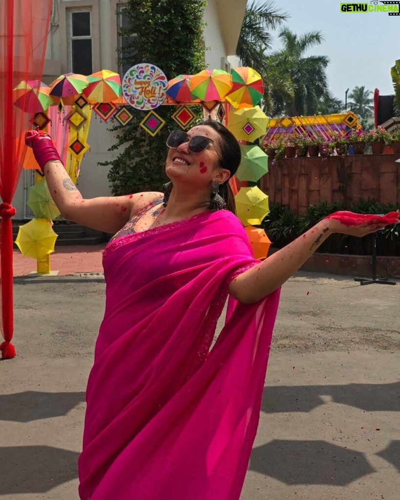 Sampurna Lahiri Instagram - Happy Holi ❤️💙💛🧡💚💖 . . #holi #colours #colourful #festival #love #positivity #goodvibes #fun #laugh #happiness #joy