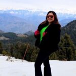 Sampurna Lahiri Instagram - It feels good to be lost in the right direction 🏔❄️ . #mountain #adventure #snow #cold #snowflake #climb #nature #beautiful #journey #vacation #travel #india #goodvibes #happiness