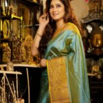 Sampurna Lahiri Instagram - Love is just a word until someone comes along and gives it a meaning 💚 . @sayantan_dutta_photography @sahababusona @rinkikhatoon @anjalijewellersbharat @ginni_love21 @the_textile_tale @aajkaal.in @sourabh181707 . #shoot #fashion #style #saree #sareelove #magazine #mood #ethnic #indianwear #love