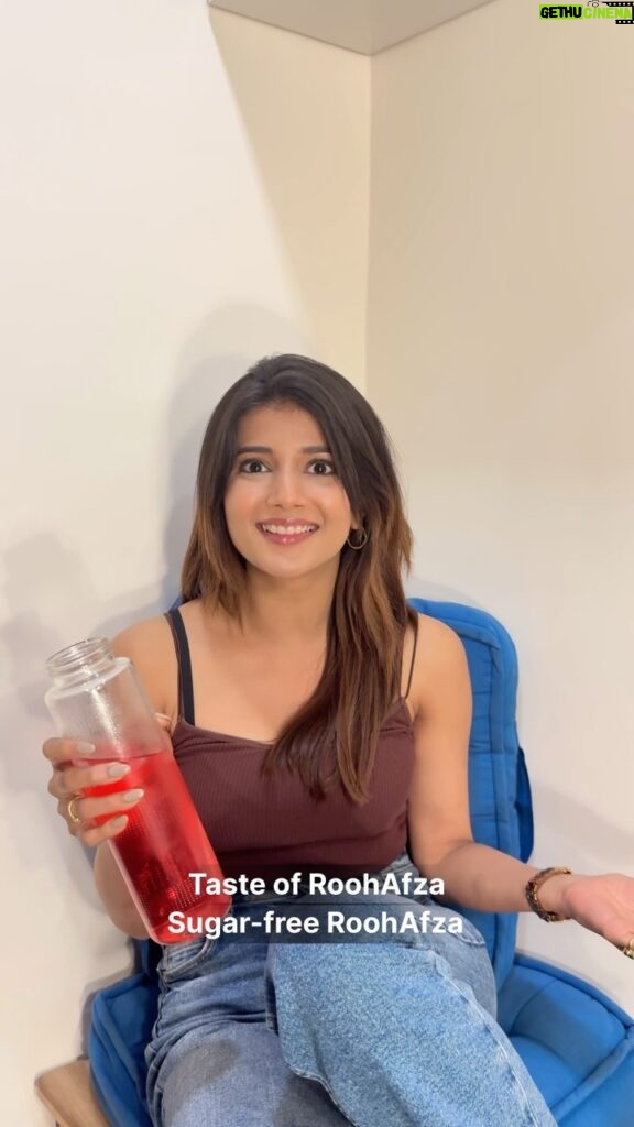 Samridhi Shukla Instagram - Stay Refreshed, Stay LITE! 🌿✨ Whether I’m prepping for a shoot or just enjoying some me-time, @hamdardRoohAfza LITE keeps me light, active, and guilt-free all day long! Share your LITE moments with us using the #HarMomentLITEKaro. You can now order RoohAfza Lite from www.myhamdardstore.com #Ad #RoohAfzaLITE #SugarFree #feelgood #summerdrink #HarmomentLITEkaro #HamdardFoods #HamdardRoohAfza