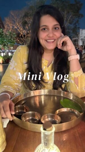 Sanah Kapur Instagram - 😍🍽️🌶️🍭🤤♥️🥰

#datewithmom #gujaratithali #foodie #yummy #foodlover #gujju #thaliexperience #vlog #ahmedabad #family