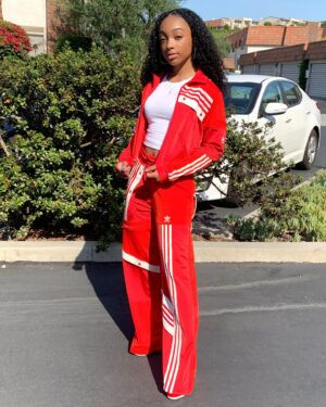 Sanai Victoria Instagram - Next week I’m officially a high schooler 😝!! What day do you start school? 
.
.

#adidas #highschool #freshman #freshmanyear #tracksuit #ootd #positivevibes #summervibes #explore #explorepage #instadaily #potd #classof2024 #curlyhair #curlyhairdontcare #greatful #blessed #sanaivictoria 📒📚✏️❤️