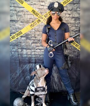 Sanai Victoria Instagram - Happy belated Spooky Day 👻🤪
I hope y’all had an amazing Halloween!
.
.
#halloween #halloweencostume #haloween2020 #sashafierce #pitbullsofinstagram #pitbulladvocate #mygirl #mypartnerincrime #dogcostume #explorepage #explore #instadaily 🎃👻 🐶 🐾 Swipe👈🏽