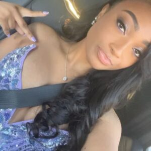 Sanai Victoria Instagram - prom dumppp💜🤗

#prom2k24 #harvardwestlake 
mua: @megdi_tedla_mua 
hair: @michellbailey 
dress: @ashleylauren