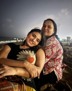 Sandra Babu Instagram - Happy birthday amma❤️.. your are my love , light  and everything . I love u 🫂🫂🫂 😘😘😘.