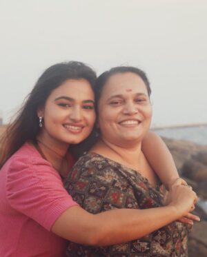 Sandra Babu Instagram - Happy birthday amma❤️.. your are my love , light  and everything . I love u 🫂🫂🫂 😘😘😘.