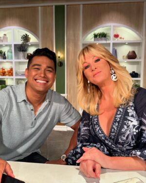 Sandra Lee Instagram - So, I promised you some big announcements this year and I am back on television with a brand new show. So excited and honored to announce my new Dinner Budget Showdown. It’s a hybrid food competition show combining quick and easy meets money saving but with an element of elevated food. You’ll watch grocery store shopping, cooking and flavor hacks, the ultimate in Shortcuts and exciting competitions between three new competitors every show and the most amazing guest judges. Join myself and Jordon Andino starting today on Roku! I hope you enjoy and thank you for your patience and allowing me to find the right time and the right show for you. Sending so much love and appreciation Xo Sandra Lee Aka Aunt Sandy!