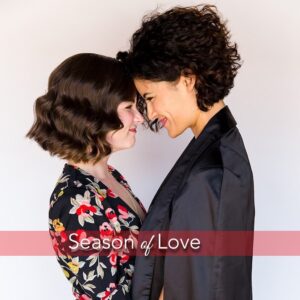Sandra Mae Frank Instagram - Kenna and Lou wishing everyone a great & safe #NewYear, with love from #TelloFilms of #SeasonOfLoveMovie 🤟🏻🌈

Link in my bio to buy or rent 😘

#Queer #RomCom #Holiday #Couples #LoveStory #HolidayMovie #LGBTQIA

[image description]
Sandra Mae and Jessica Clark (@thejessicaroseclark) looking at each other, smiling in love. Bottom text in white says “Season Of Love” with red background behind the text.