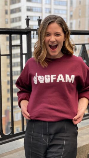 Sandra Mae Frank Instagram - Big news!!! We are so excited our first Girl and Creativity collaborated with @sandramaefrank  she’s playing in that tv show called @nbcnewamsterdam! Check it out! 
.
.
.
.
.
.
.
#girlandcreativity #damfam #newamsterdam #nbc #tvshow #deafcreator #deafactress #sandramaefrank #deafcommunity #deafawareness #deafartist #deaftalent #asl #signlanguage #supportsmallbusiness #smallbusinessowner #smallbusiness #deafownedbusiness #womeninbusiness #smallbizsquad