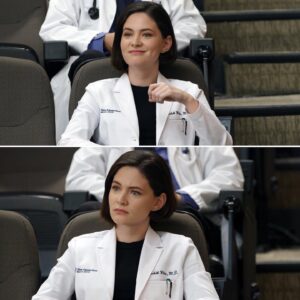 Sandra Mae Frank Instagram - “Let’s rock and ro… wait, did she really just say that?”

#NewAmsterdam is back tomorrow (Jan 4th) at 10/9c on #NBC, next day on #Peacock! 🙀👩🏻‍⚕️

#DamFam #DrWilder #WeAreBack #RockAndRoll #Revolution 

[image description]
The top and bottom photos are the same except for different facial expressions (smiling at the top and concerned look at the bottom), Sandra Mae as Dr. Wilder wearing her lab coat with a black top underneath and chin-length hair.