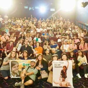 Sandy Andolong Instagram - Block screening early tonight for @sgt.pepper8 @rosavilmasantosrecto’s supporters🎥🎬🍿Maraming salamat sa lahat ng nanuod at manunuod pa ng @whenimetyouintokyofilm🎞️ Extended po  ang screening ng whenimetyouintokyofilm😊👍🏻 Super salamat sa patuloy na pagmamahal at suporta ng mga bumuo at dumating sa block screening tonight lalo kina @lhen23_ @tuwingumaga @emmalagrimas @krisbajiolaygo❣️🥰 Special thanks too to @toniroseramos for helping the group😊Thank you very much again @rosavilmasantosrecto @tirsocruziii @lynncruz525 @redgiemagno for the surprise appearance❤️ Vi ikaw naman naka prank kay Bo pati na rin sa akin😄🫶🏻