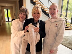 Sanela Diana Jenkins Instagram - sunday funday 🎉💖💝🌈🎊 trampoline, puppets,wellness shots , puppies and kittens , praying mantis we got it all and much more lol@