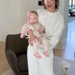 Sanela Diana Jenkins Instagram - sunday funday 🎉💖💝🌈🎊 trampoline, puppets,wellness shots , puppies and kittens , praying mantis we got it all and much more lol@