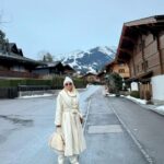 Sanela Diana Jenkins Instagram - new playground 😊🇨🇭