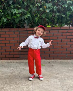Sanem Bahçekapılı Instagram - Benim çocukların bayram… 🎈