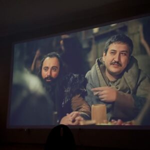 Sanem Bahçekapılı Instagram - Zatürre olmama rağmen sergilediğim o performansa yılın kadın oyuncusu ödülü gelir diyorum… 🚬