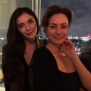 Sanem Çelik Instagram - Doğum günümden 🎂Gülücüklerle, hediyelerle, sevgiyle dopdolu bir gün oldu ☺Dileklerinize, varlığınıza şükürler olsun 🙏🏻🎈❤