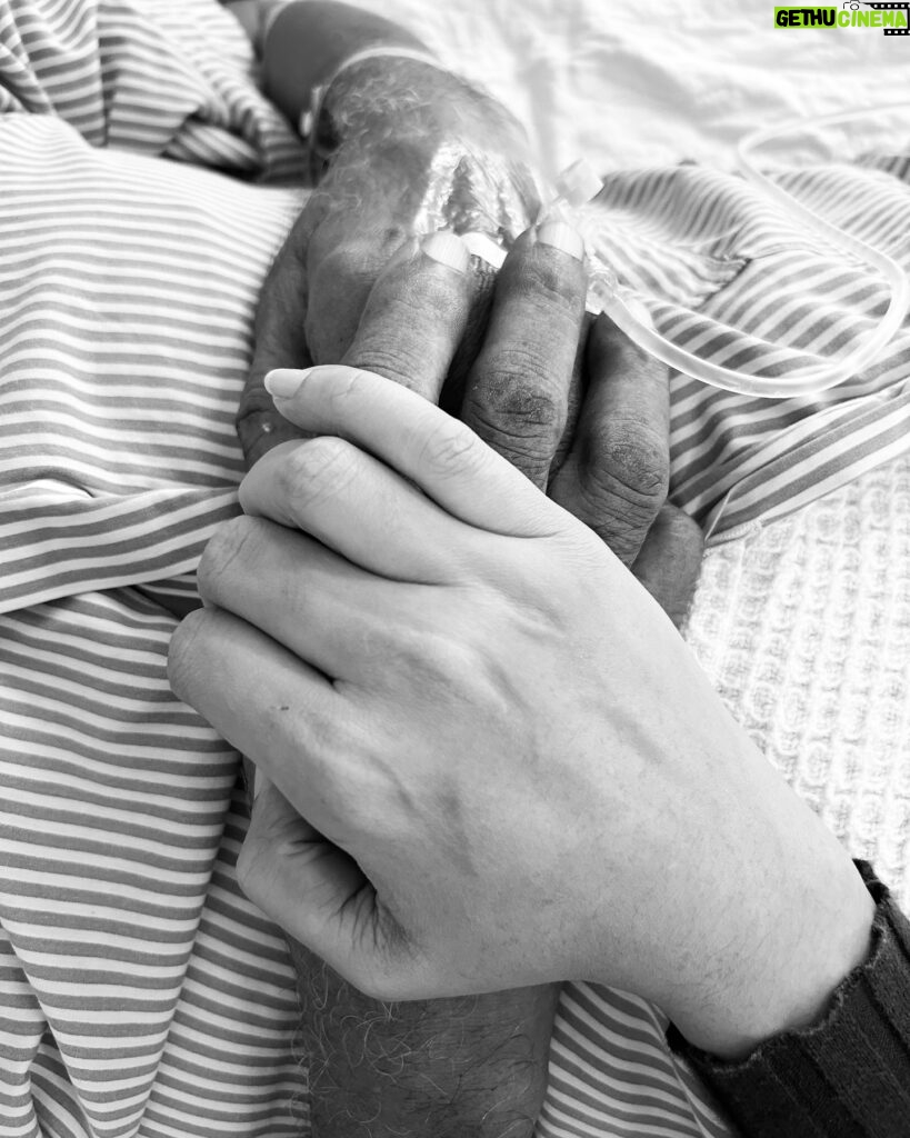 Sangeeta Krishnasamy Instagram - If I’m being honest, the past few months hasn’t been easy on the family, having lost loved ones. And then it was time for Gramps too. His wisdom was like no other. I want to say he’s left a void, but that won’t be true. He’s filled our hearts with his legacy. A legacy of honesty, love and honour. May you be the light that forever guides us from above Tatha. I’ll miss calling you for advice & your morning messages 💔. Til’ we meet again ❤️ #bestgrandfatherever சிவாய நமஹ