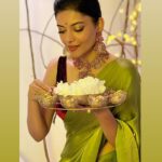 Sangeeta Krishnasamy Instagram - Celebrating Light, Hope and Goodness Around the World. - Featuring @sangeeta_krishnasamy Makeover and styled by @brriyanjohn Saree by @thaaraz - #love #positivity #sareelove #traditional #loveforart #makeup #beauty #sangeetakrishnasamy #brriyanjohn #thaaraz
