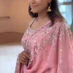 Sangeeta Krishnasamy Instagram - Sekitar sidang media Festival Filem Malaysia ke 32. #ffm32 @finasmalaysia Solekan/Tatarias oleh @brriyanjohn.official Pakaian tradisi - Sharara oleh @leos.kl 💕 Lagu my fav 😍 so sound on tau 🔛 #festivalfilemmalaysia #filemtempatan #malaysianfilmfestival #traditionaloutfit #sharara #bollywood #pink 😍