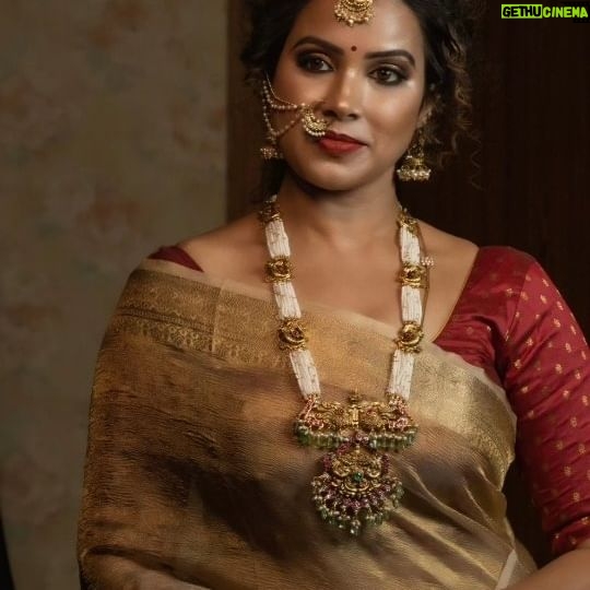 Sangeetha V Instagram - Yet again with a favourite makeover 😍😍 Mau: @lk_makeup_trainer Camera : @designfactoryphotography Organize : @hanks_house_ #sangeetha #fashionstyle #fashiontrendz #makeupartist #makeover #fitnessmodel #explorewithsangeetha