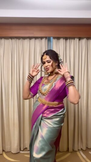 Sangeetha V Instagram - All we need is transition in life 😂😂

Mua : @_bloom_beauty_studio 

#sangeetha #bridalmakeup #srilankamakeupartist #sangeetharedinkingsley