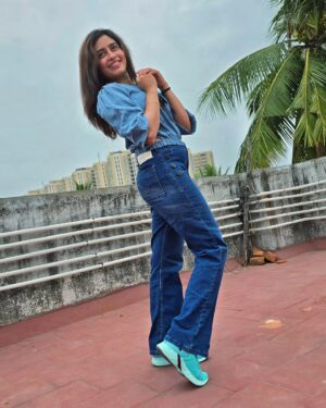 Sangeetha sai Instagram - Amidst the perfect shoot days, some imperfect pics 😉😉

#selflove#loveyouforwhatyouare#universelovesme