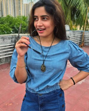 Sangeetha sai Instagram - Amidst the perfect shoot days, some imperfect pics 😉😉

#selflove#loveyouforwhatyouare#universelovesme