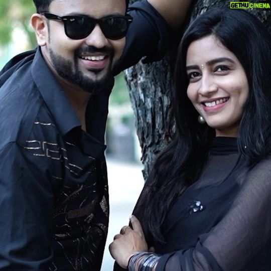Sangeetha sai Instagram - KAALAM KADANTHA KADHAL 🖤 #anchor_azhar#actor_azhar#sangeetha#suntv#vijaytv#artist#anchors#instareels#besties#forever