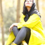 Sania Salari Instagram - ما فریاد می‌زدیم: چراغ! چراغ و ایشان درنمی‌یافتند سیاهی‌ چشمِشان سپیدی‌ کدری بود اسفنج‌وار شکافته لایه‌بر لایه‌بر شباهت بُرده از جسمیّتِ مغزشان گناهی‌شان نبود از جَنَمی دیگر بودند.. #احمد_شاملو از عکسهای پاییز برگ ریز هزار رنگ عکس @asalmoj73 طراحی بارونی من @sorayya.mokhtari.design