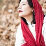 Sania Salari Instagram - پُر از میوه هایی که در دهن آب می شود آراسته به هزار گلِ گوناگون غَرّه در آغوشِ آفتاب خوشبخت از پرنده یی خودی شاد از یکی قطره باران بسی زیباتر از آسمان صبحگاهی. وفادار. از باغی سخن می گویم خواب می بینم اما به حقیقت،دوست می دارم. #پل_الوآر ترجمه #احمد_شاملو عکس @asalmoj73