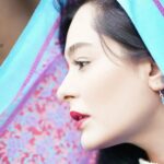 Sania Salari Instagram - چه دورانی..... که سخن از درختان گفتن کم و بیش جنایتی ست چرا که از اینگونه سخن پرداختن در برابر وحشتهای بی شمار خموشی گزیدن است! نیک آگاهیم که نفرت داشتن از فرومایگی حتا رخساره ی ما را زشت می کند  نیک آگاهیم که خشم گرفتن بر بیدادگری حتا صدای ما را خشن می کند   دریغا! ما که زمین را آماده ی مهربانی می خواستیم کرد خود مهربان شدن نتوانستیم!  برتولت برشت عکس @asalmoj73