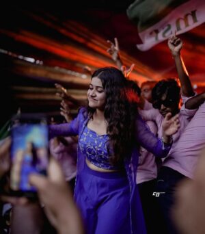 Saniya Babu Instagram - MSF CPA collage freshers day ❤️🥵Photography : @colour_gallery
