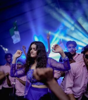 Saniya Babu Instagram - MSF CPA collage freshers day ❤️🥵Photography : @colour_gallery