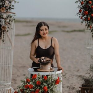 Saniya Babu Instagram - I may be short, but I'm still your big cutie. Happy 19th to me!🤭🤭❤️

Beautiful dress from : @luster_style_fashion_store ❤️‍🩹