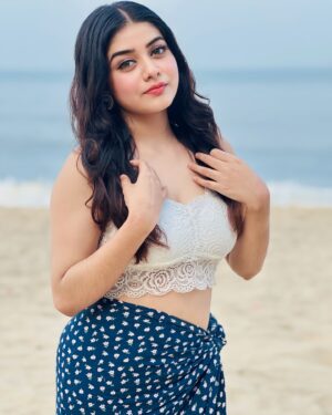 Saniya Babu Instagram - Photo : @nandu______rajeev 😇 

If you love me, I will love you back a lot.. without measure.. 

In the same way that you hated me, I will hate you without measure 

Am like a mirror🫂 

#socialmediamarketing #treding #beach #goa #kochigram #beatiful #dhanushsongs