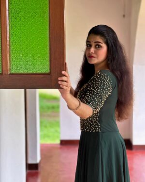 Saniya Babu Instagram - Costume: @the_designs_of_aza