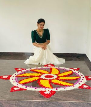 Saniya Babu Instagram - Happy onamm guys❤️💥 costume : @thattamboutique  jewellery : @canisaperidot ❤️