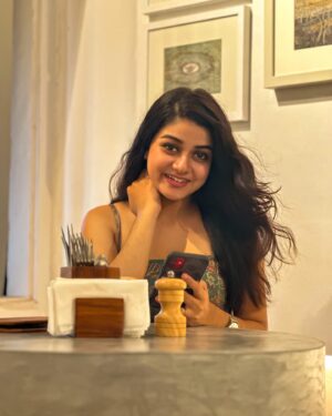 Saniya Babu Instagram - Earrings from : @mayilpeeli_jewels  BE ABLE TO LAUGH AT YOURSELF. YOU'LL LIVE LONGER AND HAPPIER❤️