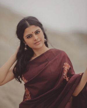 Sanjana Krishnamoorthy Instagram - 🏹 @swarnasaris @thatmadraskaran @noormakeup_mehndi