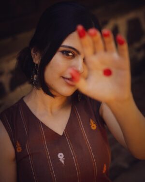 Sanjana Krishnamoorthy Instagram - 🪬 @vastara_thelabel @thatmadraskaran