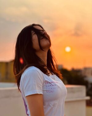 Sanjana Krishnamoorthy Instagram - the magic of sunsets 🪄