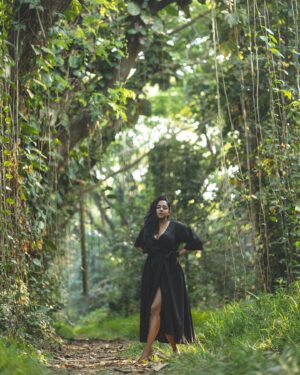 Santhy Balachandran Instagram - 🌿

Photographs by @sajnasivan
