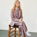 Saoirse-Monica Jackson Instagram - What an honour it was to sit down with @vanityfair to chat all things Derry Girls & beyond. Season 3 is out now on @netflix in the states, I hope all our Derry Girls across the pond are as buzzing as I am 🥰💚🇺🇸🌎 Read now via link in Bio ♥️ Styling: @mrfabioimmediato Make-up: @amanda.grossman Hair: @davidebarbieri_ Photographer: @joshshinner