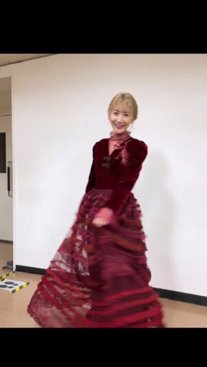 Saori Instagram - 紅白のために作って貰った衣装です☺️
オオカマキリもいるよ。

衣装　@tanakadaisuke_official 
ありがとうございますっ！