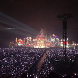 Saori Instagram - 「あんなに素敵なライブなのに、
もうやらないの？
またやった方がいいんじゃない？」

ツアー全通した
息子氏（4）の意見でした。

#sekainoowari 
#dugaradidu #dgdd