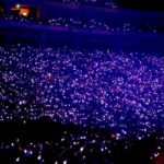 Saori Instagram - 満員の東京ドーム二日間、 ありがとうございました。 誰でも楽しめるライブを、と メンバーと共に 十二年間研究してきましたが 家族みんなで来てくれている方が すごく多くて 信じてやってきたことが 伝わったかも、と 嬉しくなりました。 孫とおばあちゃんおじいちゃん、 なんて姿もたくさん👴👵👶 千秋楽は 福岡PayPayドーム。 まってます！ #dugaradidu #sekainoowari #tokyodome